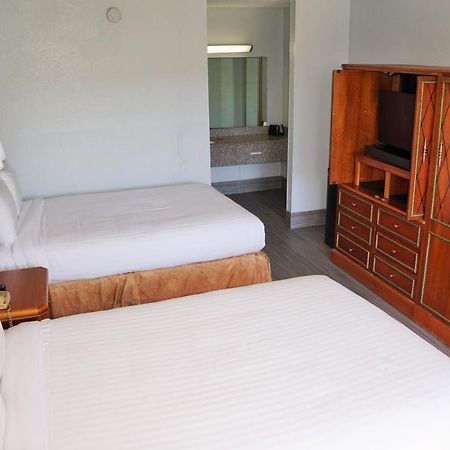 Hotel Elev8 Conroe Dış mekan fotoğraf