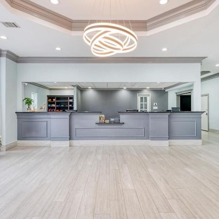 Hotel Elev8 Conroe Dış mekan fotoğraf