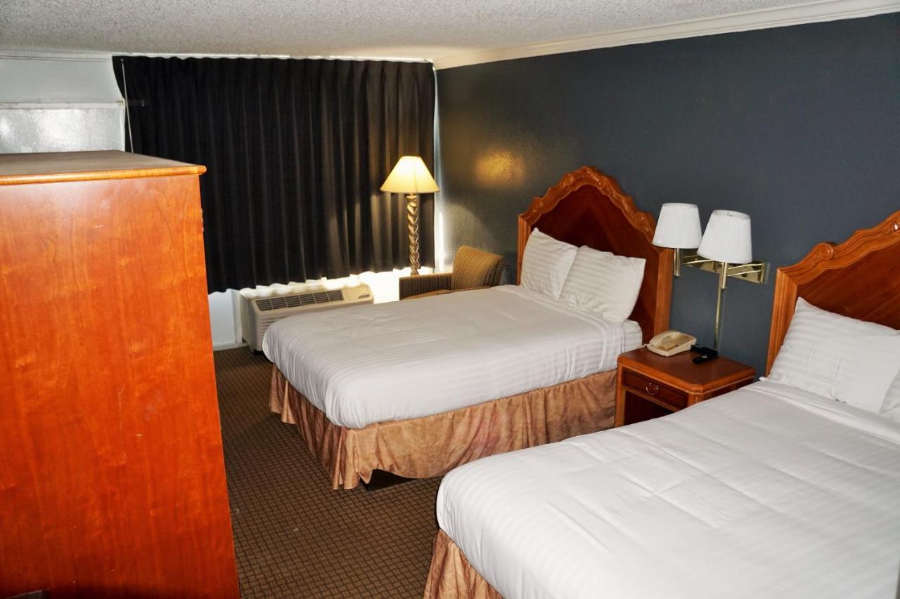 Hotel Elev8 Conroe Dış mekan fotoğraf
