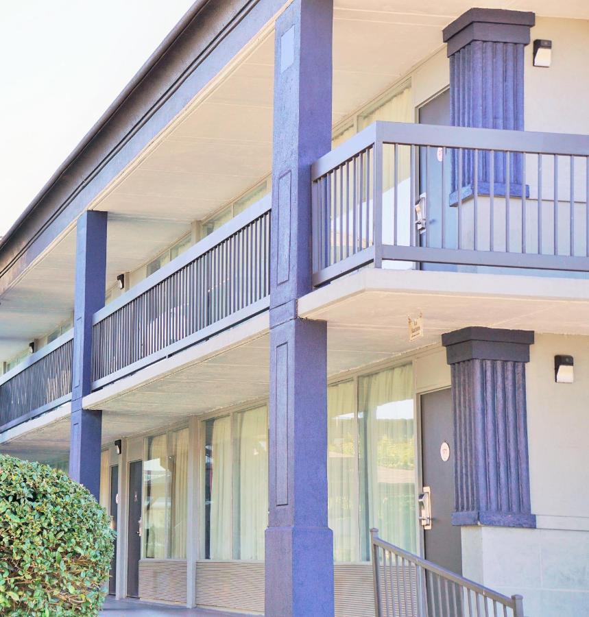 Hotel Elev8 Conroe Dış mekan fotoğraf
