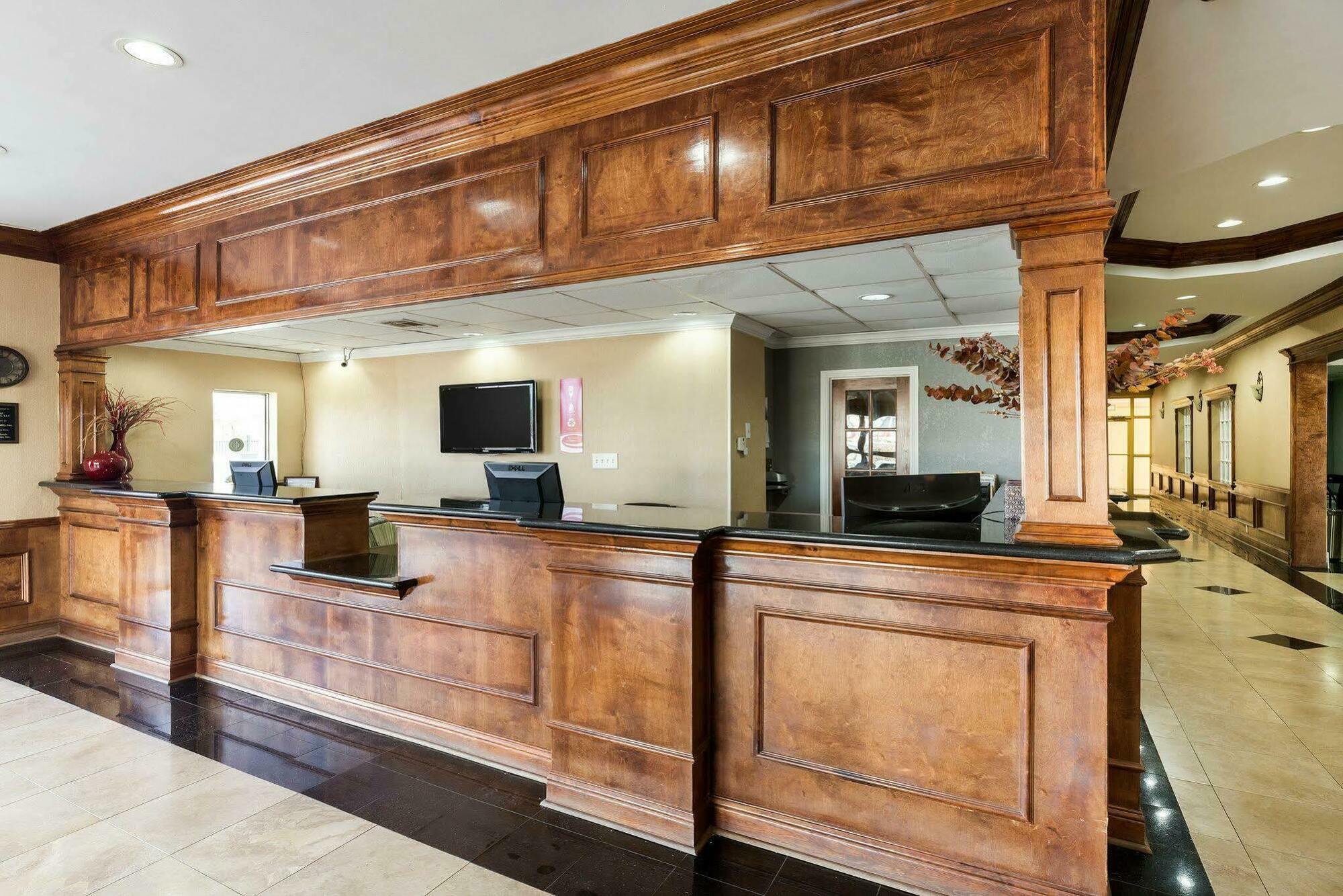 Hotel Elev8 Conroe Dış mekan fotoğraf